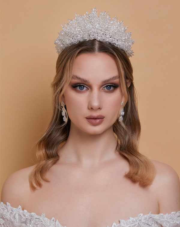 Brides-Crown