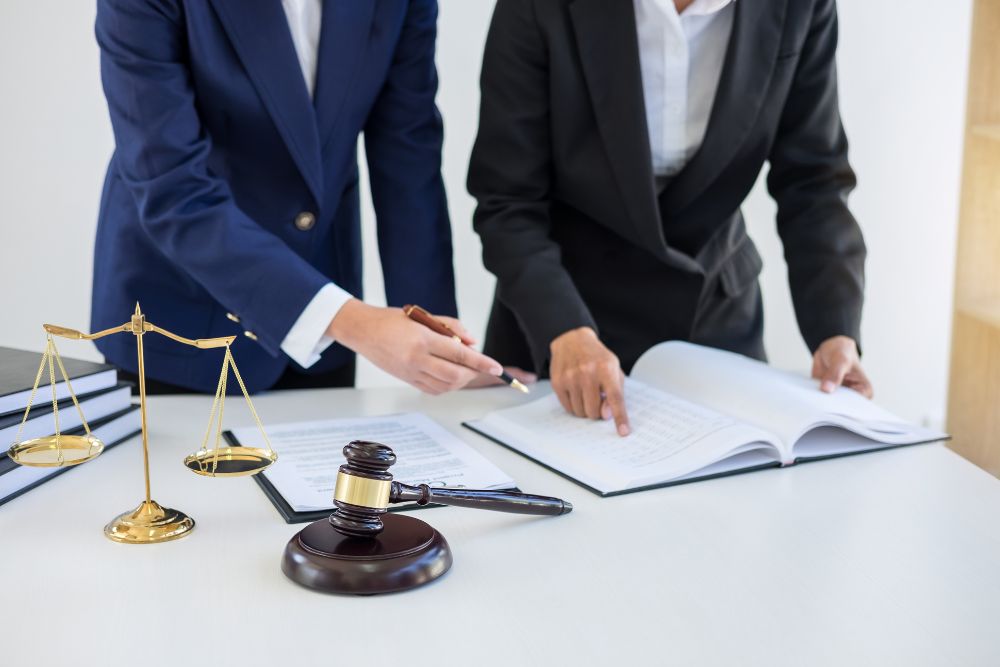 How Lawyer Retainers Work